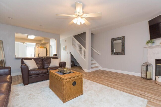 Building Photo - 14123 Trouville Dr