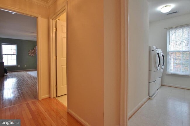 Building Photo - 15417 Duckling Pl