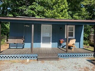 Building Photo - Fully furnished. Utilities included.