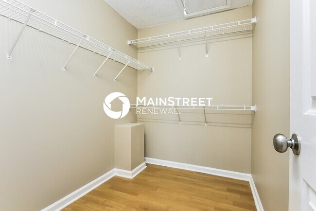 Building Photo - 3 Bedroom Pet-Friendly Home in Clayton, NC...