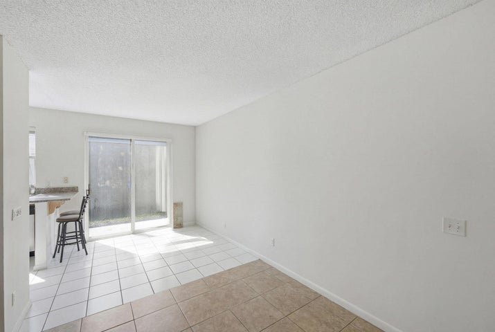 Building Photo - 1239 Sussex St
