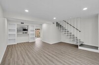 Building Photo - 6111 Beverly Hill St