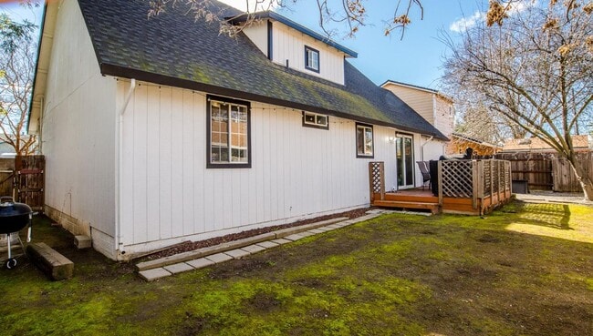 Building Photo - Four Bedroom 2 Bath home available for rent