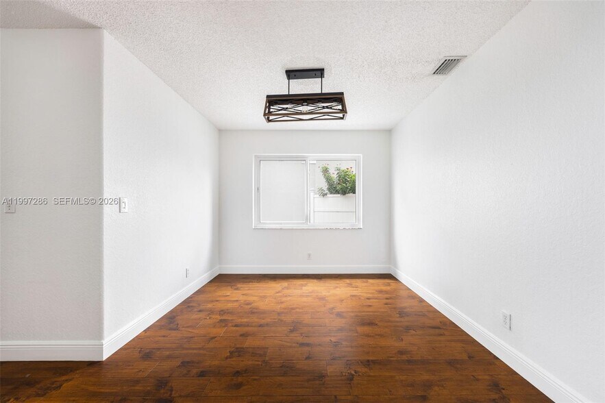 Building Photo - 8317 Bermuda Sound Way