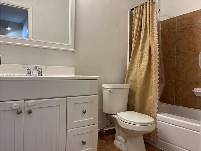 Building Photo - 8603 SW 68th Ct