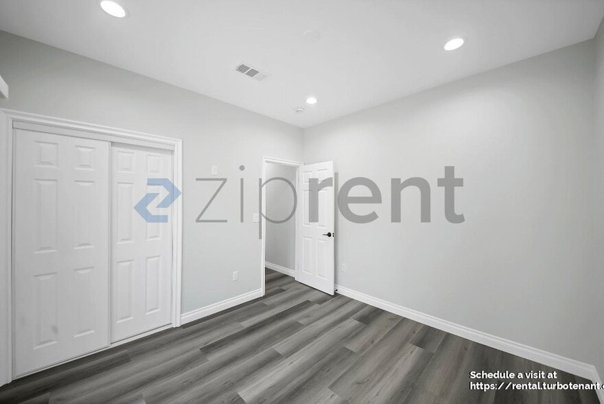 Building Photo - 4514 Ellenwood Dr