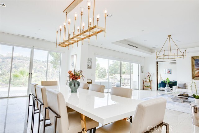 Building Photo - 12148 Travis St