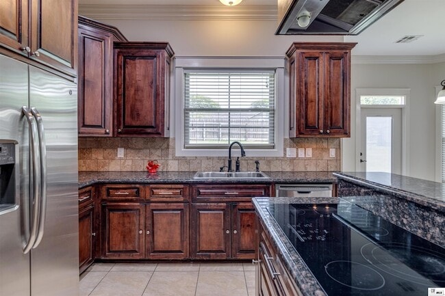 Building Photo - 112 Temecula Dr