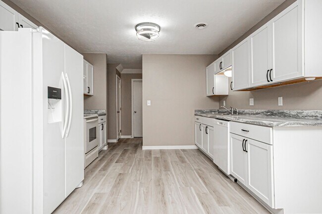 Building Photo - Please View 3D Virtual Walk-Through Before...