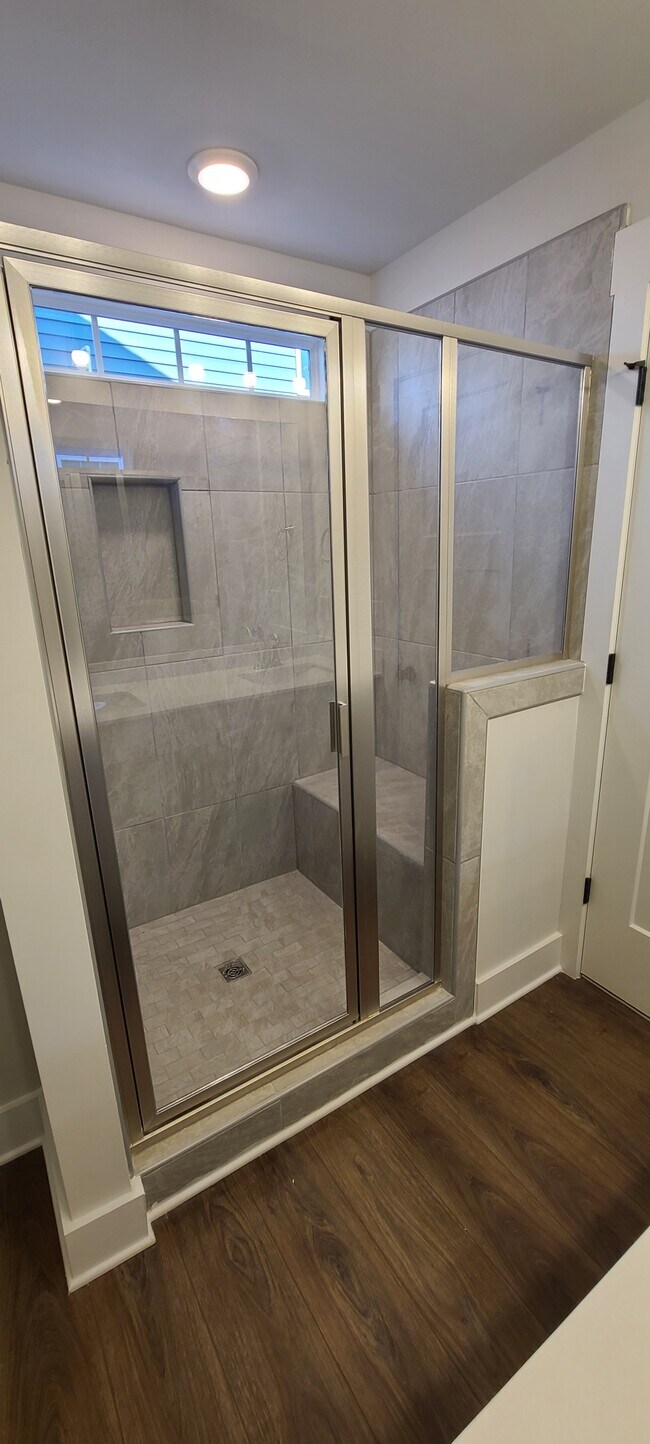 Building Photo - 726 Judah Dr