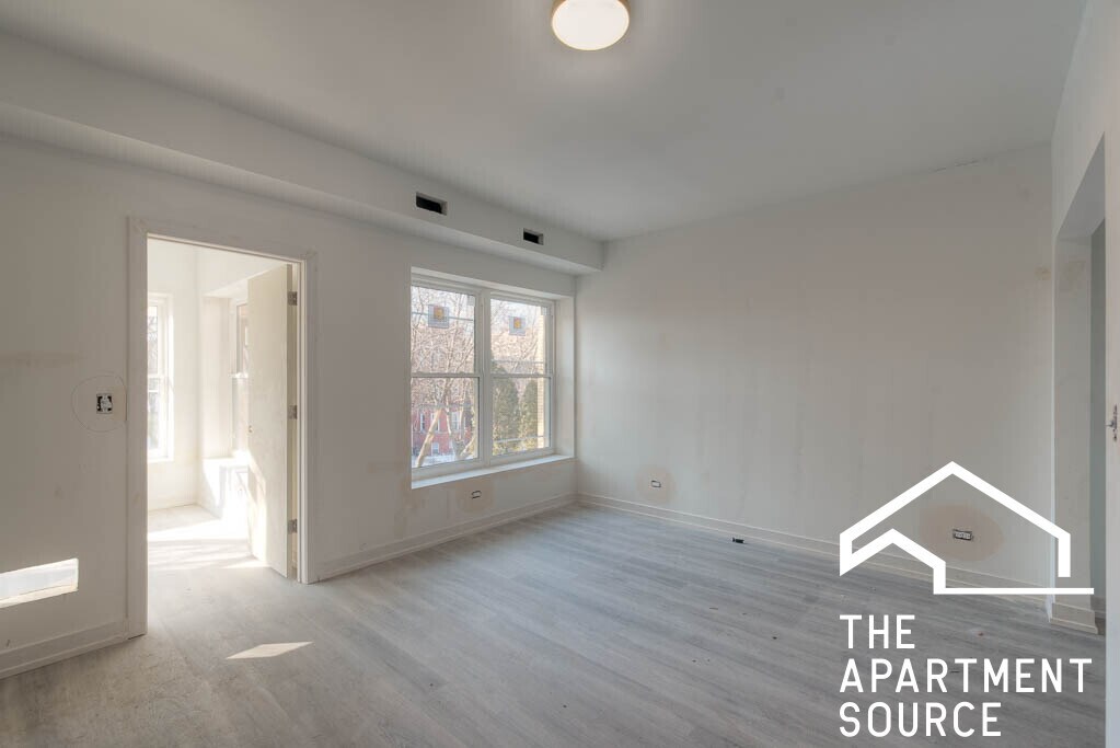 Building Photo - 4935 N Saint Louis Ave