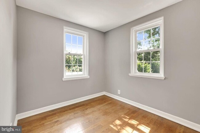 Building Photo - 2941 S Dinwiddie St