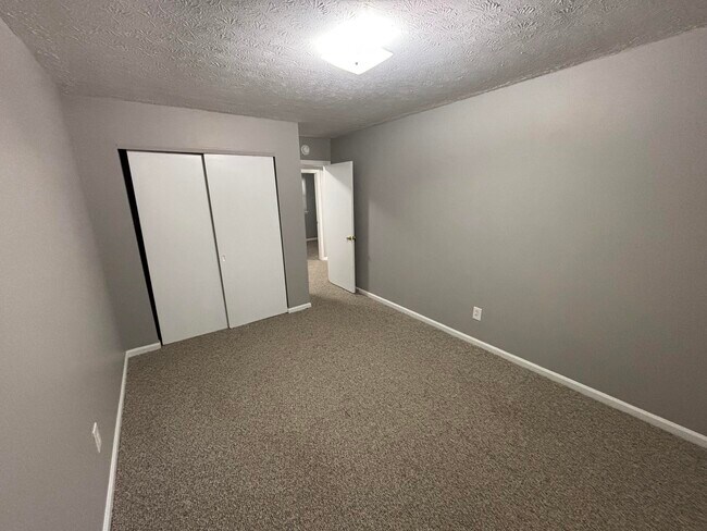 Building Photo - 1179 Tatesbrook Dr