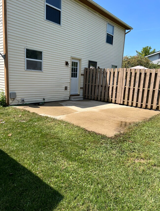 Patio - 4920 Drayton Rd