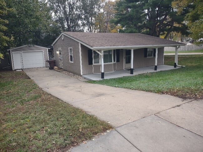 Building Photo - 2200 N 68th St