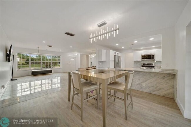 Building Photo - 4115 Madison St