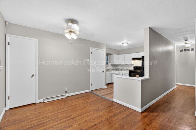 Building Photo - 2403 Gardner Dr