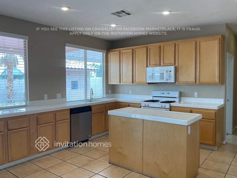 Building Photo - 9843 Gray Sea Eagle Ave