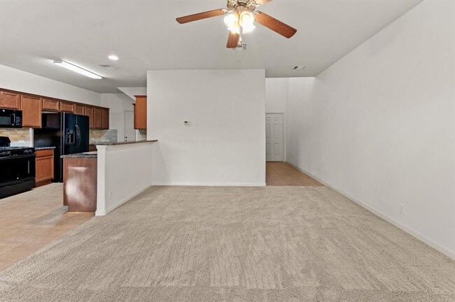 Building Photo - 1620 Bryant Dr