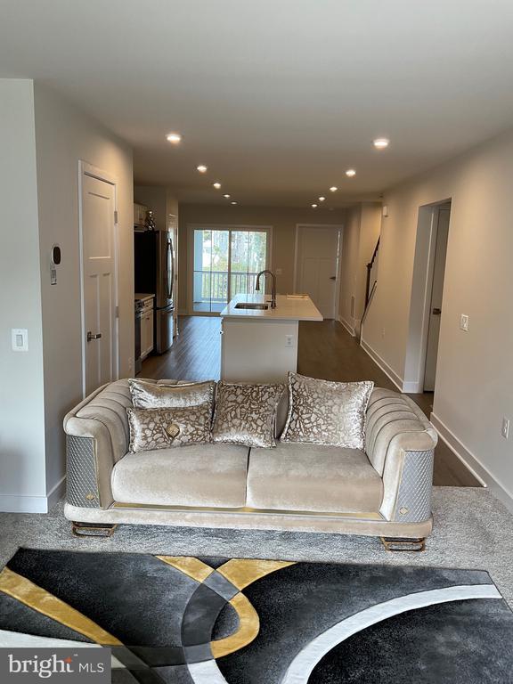 Building Photo - 4317 Southerby Dr