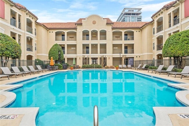 Building Photo - 955 Juniper St NE