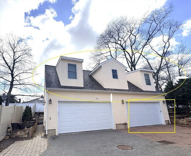 Building Photo - 32 Salisbury Rd