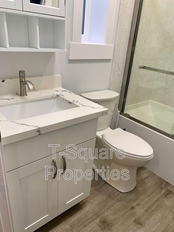 Building Photo - 448 SW 126th St