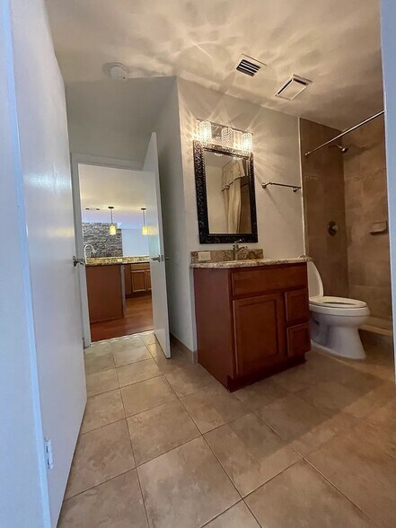 Downstairs bathroom - 2190 Woodbridge Rd