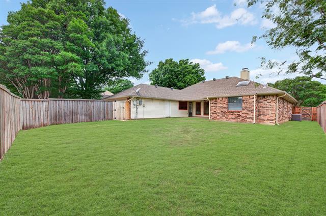 Building Photo - 918 Green Brook Dr