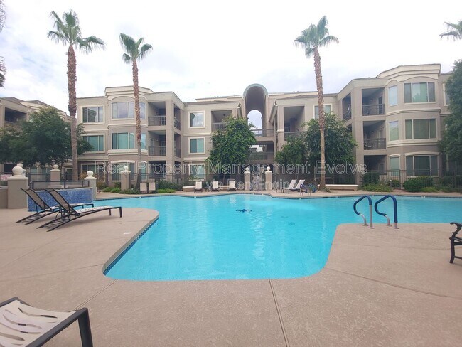 Building Photo - 425 W Rio Salado Pkwy