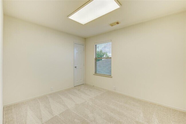 Building Photo - 10235 Sugarbridge Trail