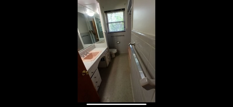 Building Photo - 2943 St Johns Ave