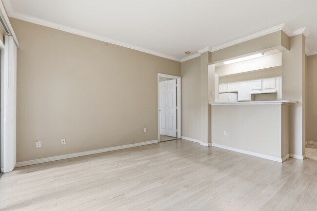 Building Photo - 7438 S Quail Cir