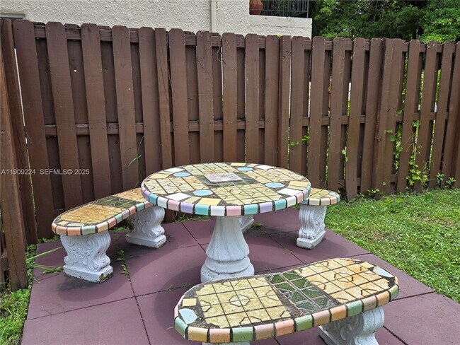 Building Photo - 35 SW 7th St