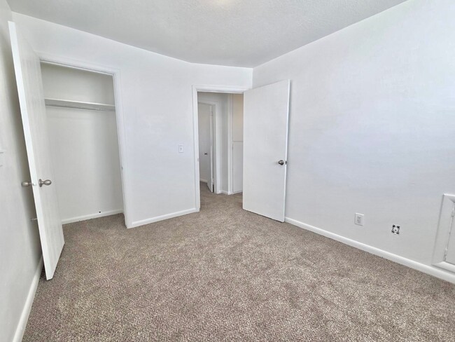 Building Photo - 1347 West 700 S