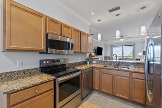 Building Photo - 9715 Acqua Ct