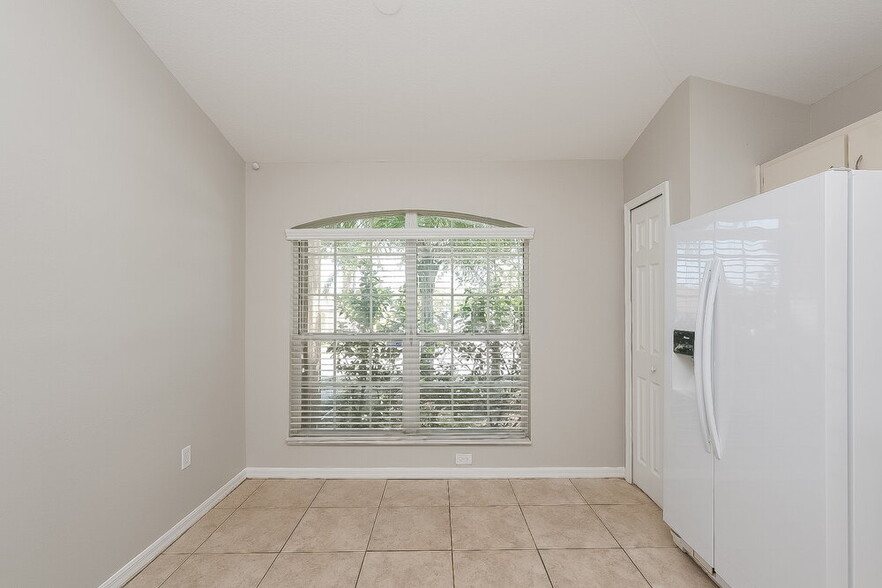 Building Photo - 4812 Limerick Dr