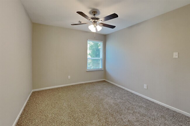 Building Photo - 6111 Sparks Valley Ct