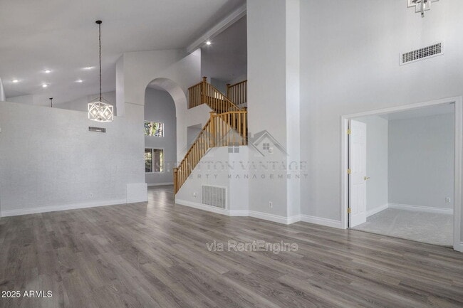 Building Photo - 2900 E Riviera Pl