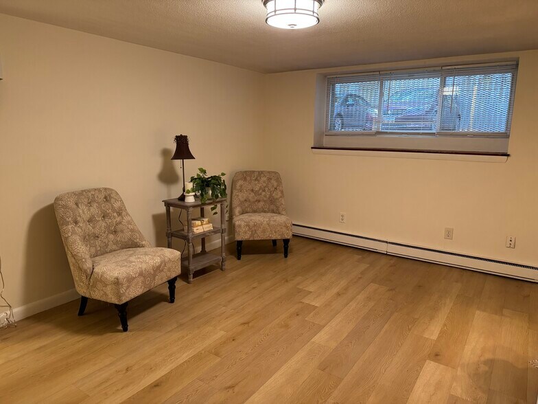 Building Photo - 365 Faneuil St