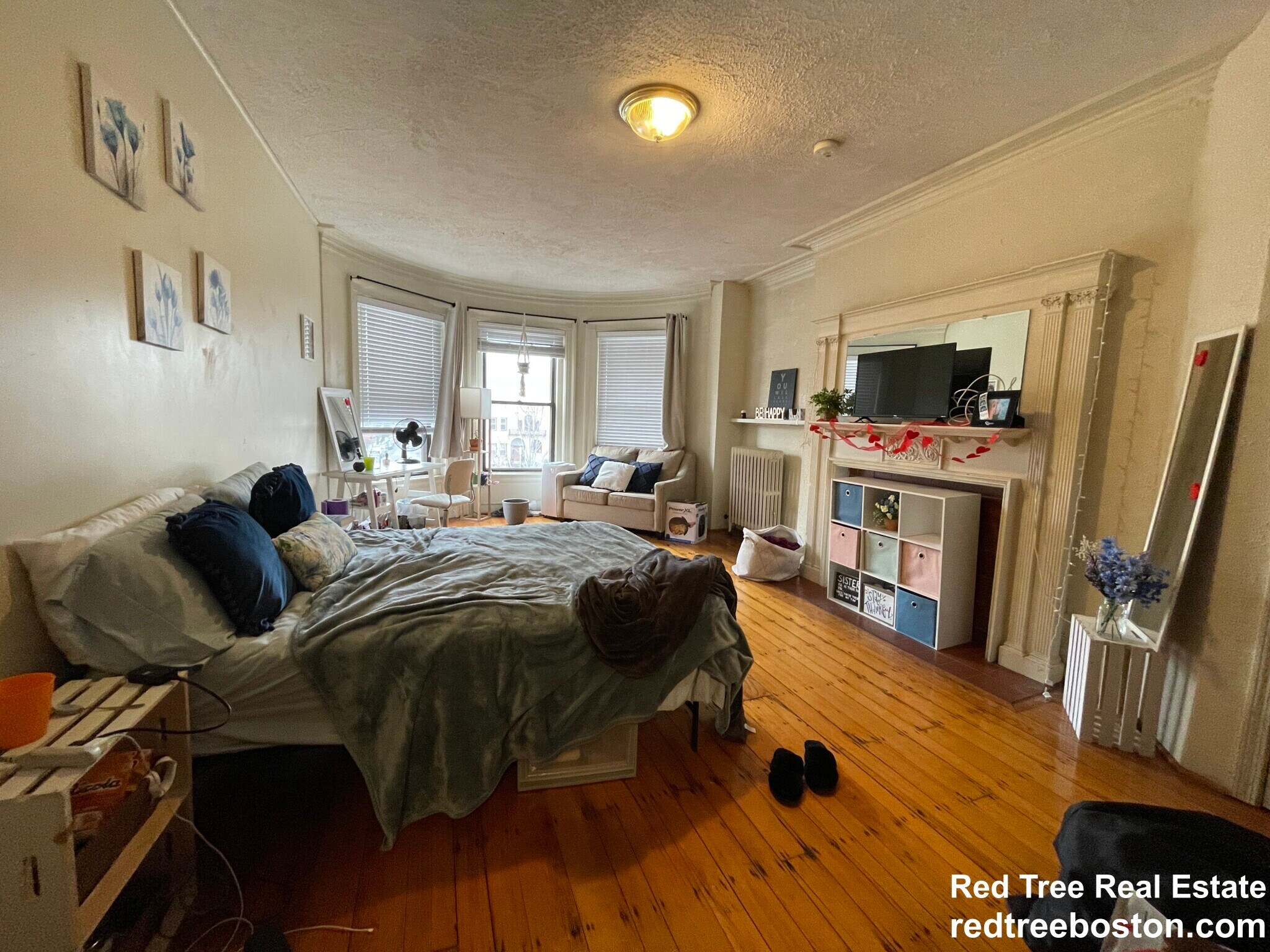 Building Photo - 916 Beacon St