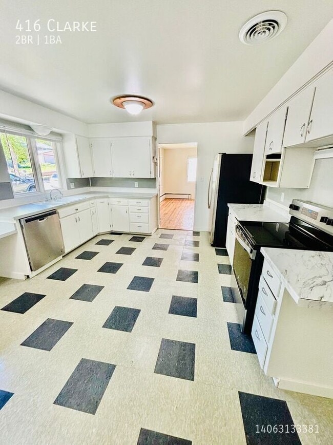 Building Photo - 416 Clarke-