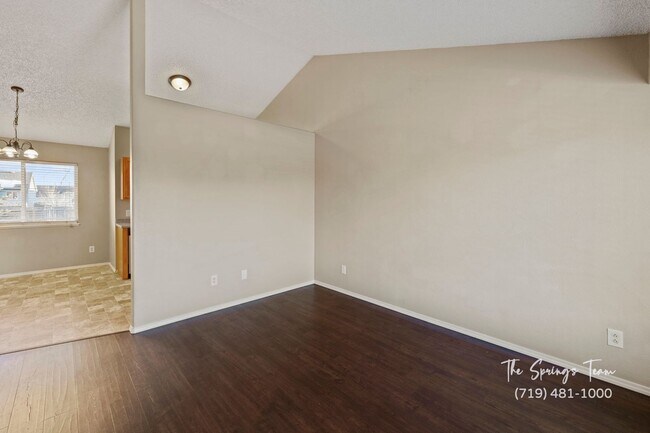 Building Photo - COUNTRYSIDE 3BD/2BA in FOUNTAIN