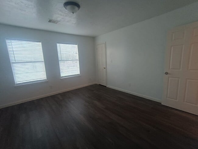 Building Photo - 8106 Rhobell St