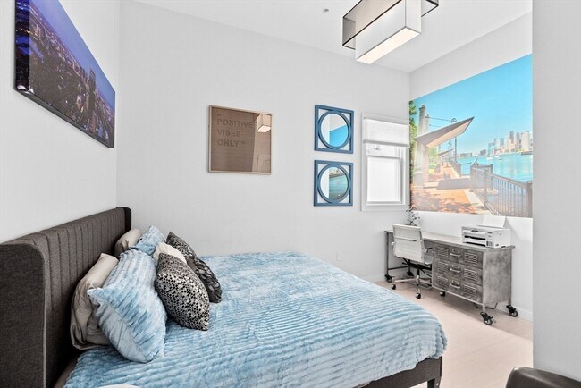 Building Photo - 108-110-110 Trenton St