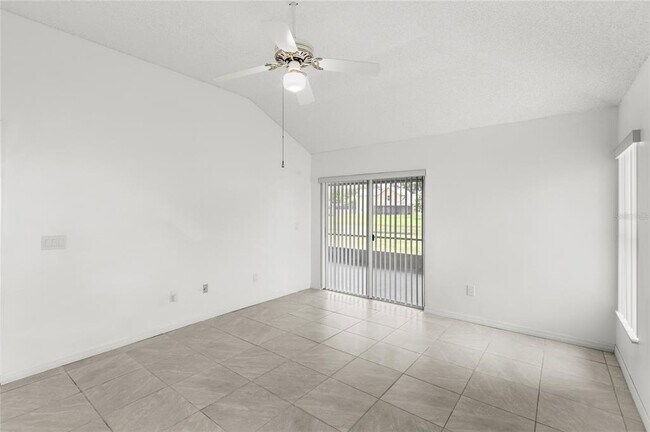 Building Photo - 12517 Pica St