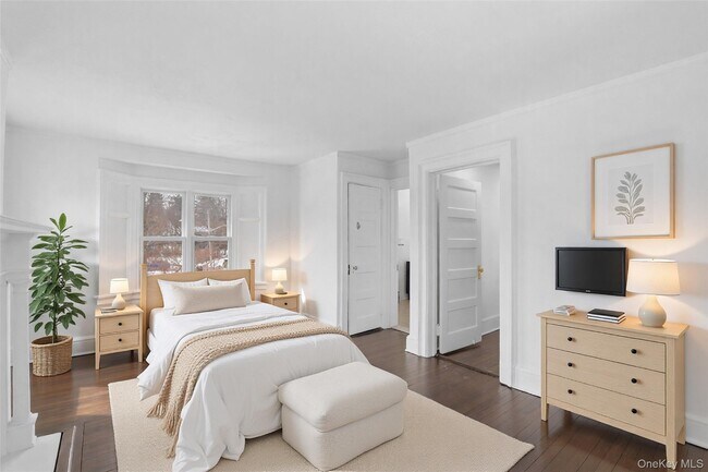 Building Photo - 25 Midland Ave