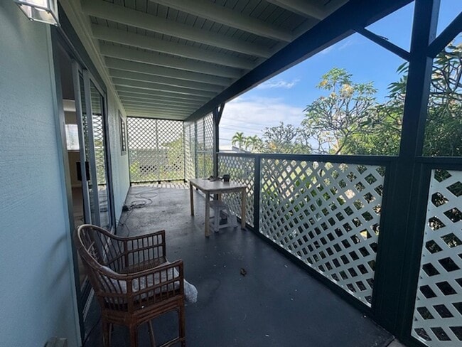 Building Photo - 75-177 Kalani St