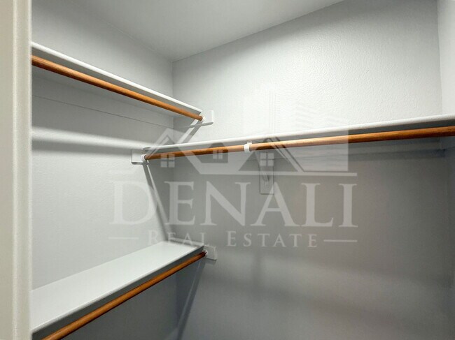 Building Photo - 4848 N 36th St