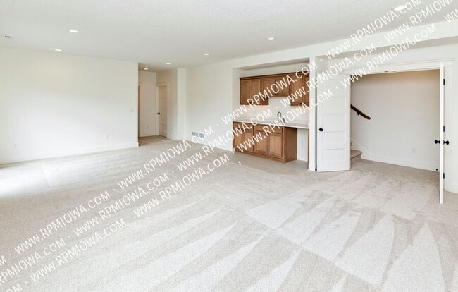 Building Photo - 440 NW Ashley Cir